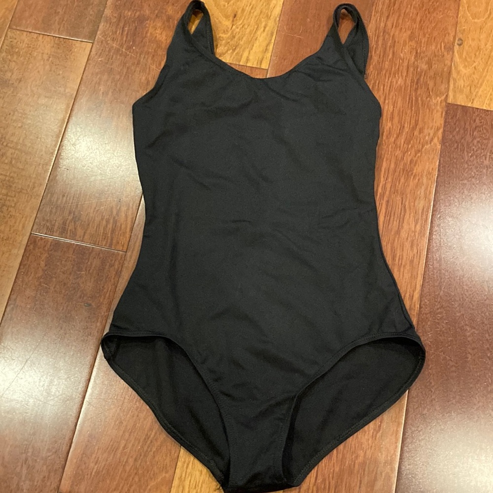 Woman’s  black sleeveless leotard with rounded neck  front and back